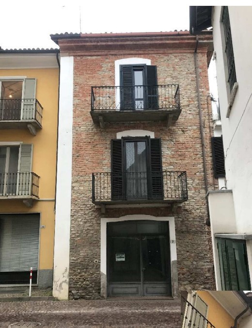 Asta giudiziaria Magazzino Via Massimo d’Azeglio , 31-33 14053 Canelli AT