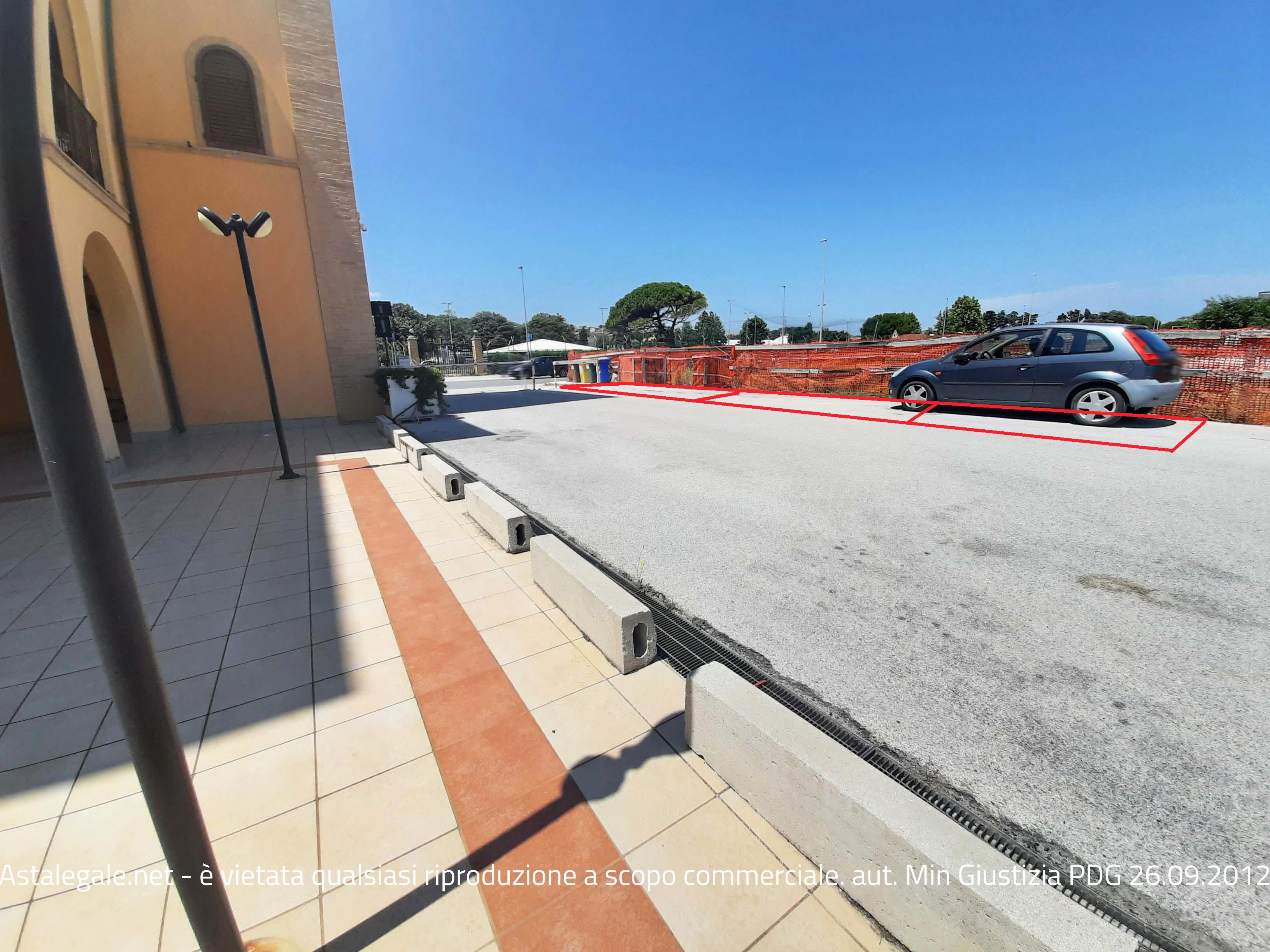 Asta giudiziaria Posto auto Via Alvata 112, 62018 Potenza Picena MC