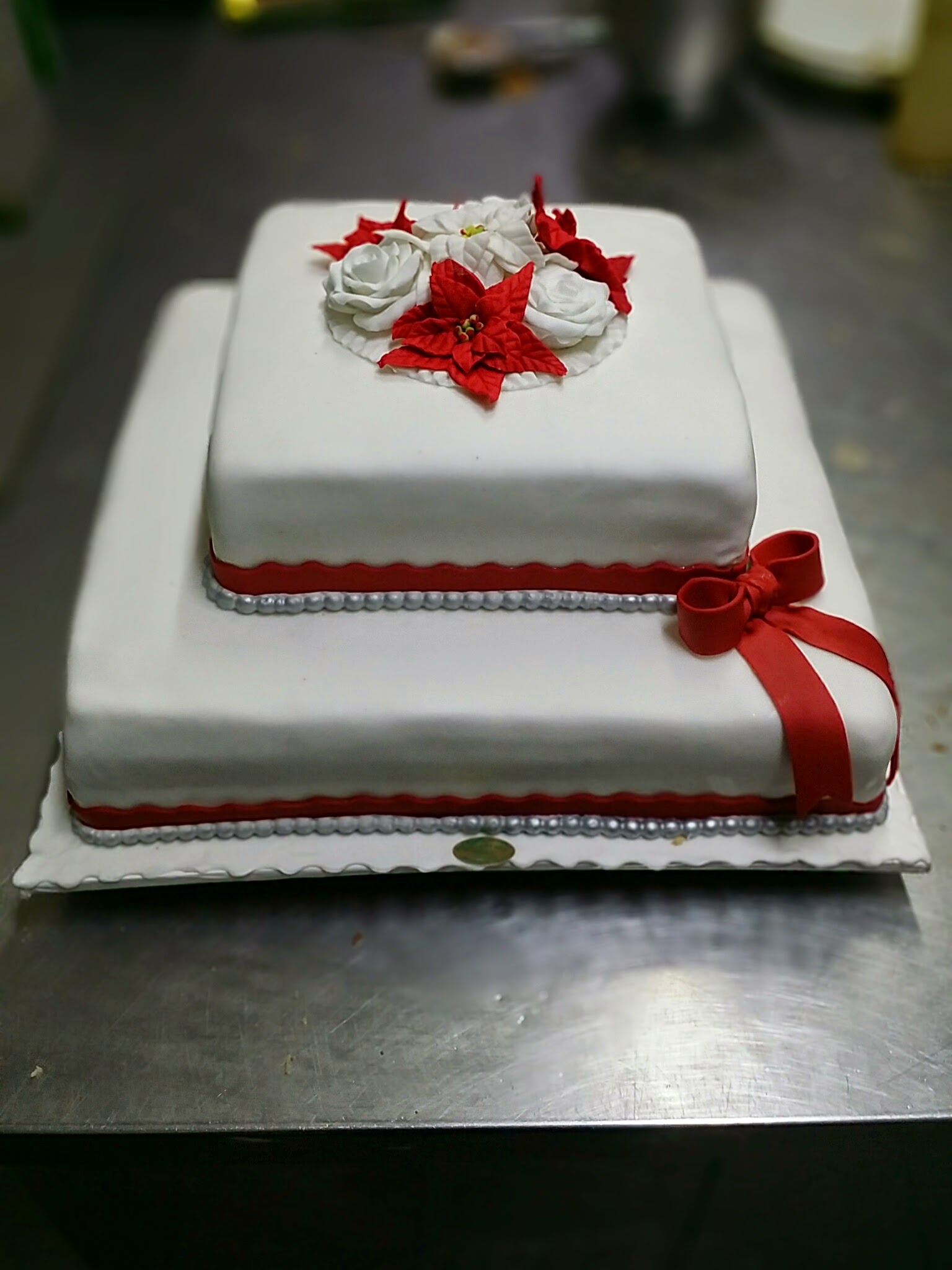 Torta Di Laurea Con Stelle Di Natale Pasticceria Dolcerende