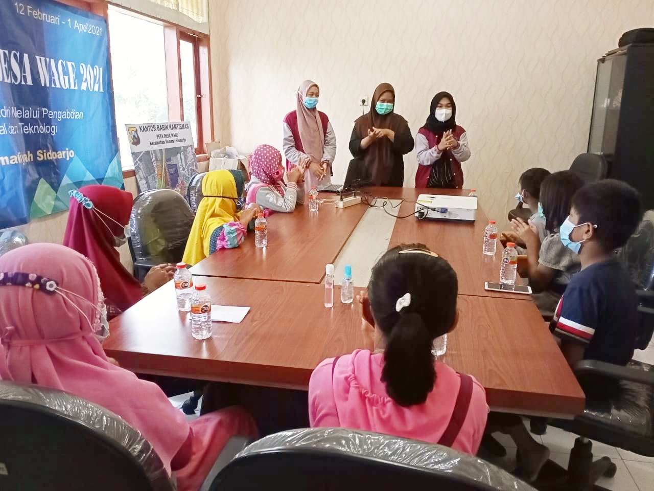 Tim KKN-P Umsida Berikan Sosialiasi Pencehan Covid-19 Untuk Siswa dan  Masyarakat Desa Wage – DRPM