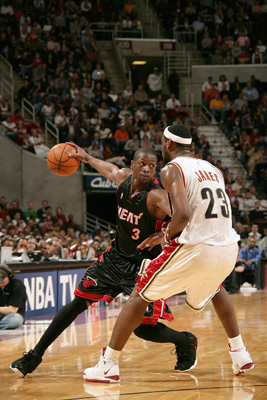 Wade drives on LeBron