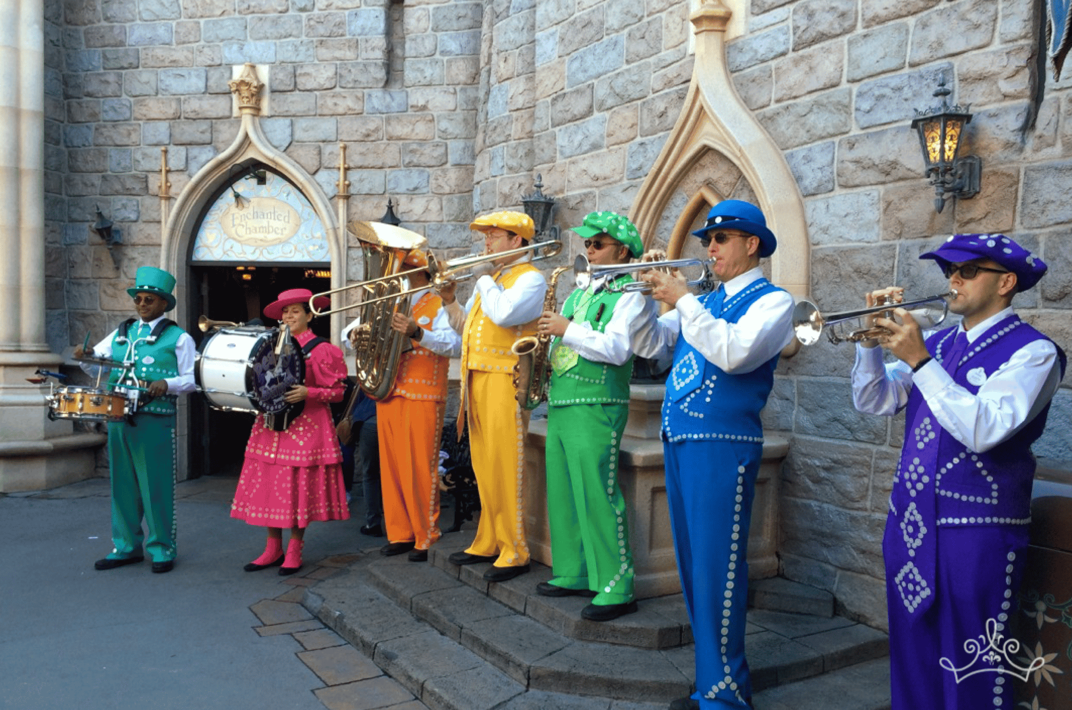 Bands and Entertainers in Disneyland and California Adventure