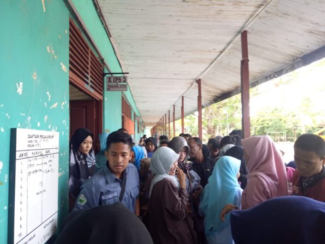 Kemudian, smkn 1 memiliki 5 jurusan yakni, akutansi, perkantoran, . Pendaftaran Sman 5 Para Pendaftar Rela Antri Berjam Jam