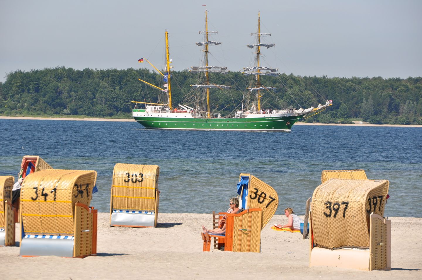 13+ Fresh Haus Windjammer Laboe : 37+ schÃ¶n Fotos Haus Windjammer Laboe - Windjammer : Das haus liegt direkt am strand und ihr appartement hat einen balkon mit fernblick und seitlichem meerblick.