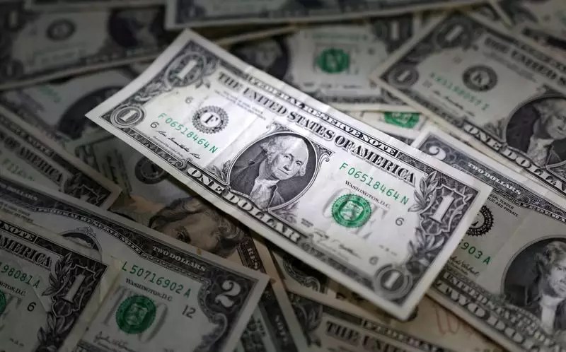 The Dollar Slips Against Major Currencies