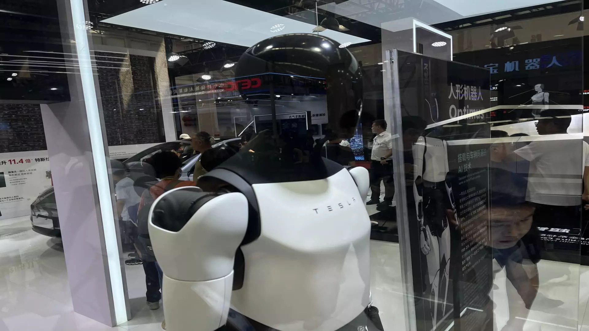 The Rise of Humanlike Robots in China and Tesla’s Optimus