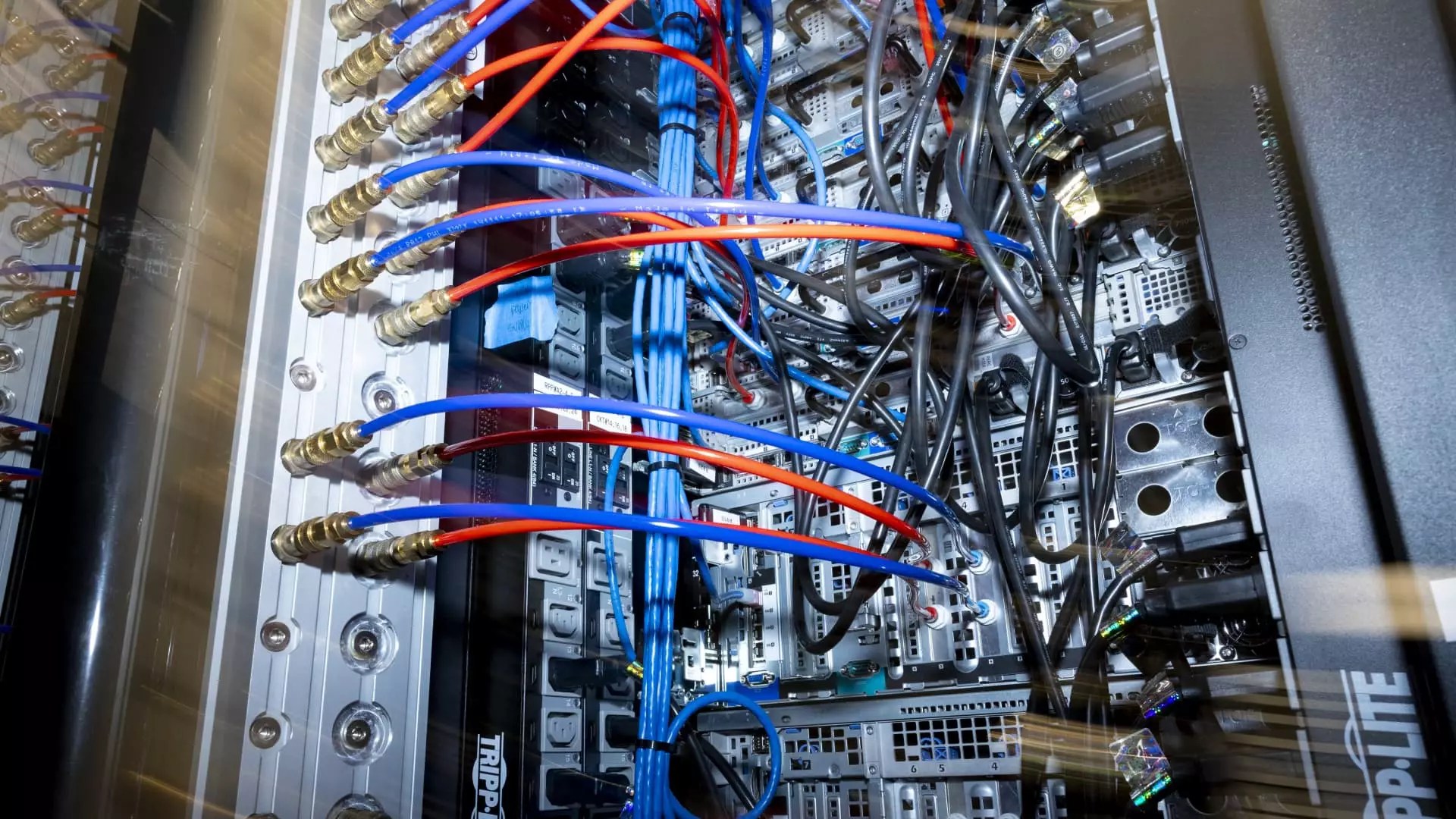 New Regulations to Curb U.S. Investment in Sensitive Chinese Technologies: Implications and Concerns