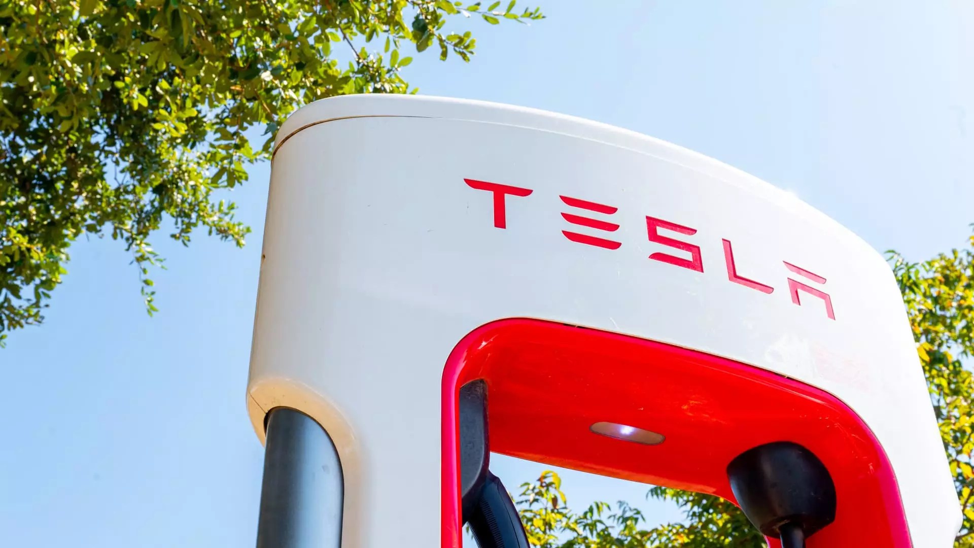 The Legal and Ethical Implications of Tesla’s Autopilot Technology: A Case Study