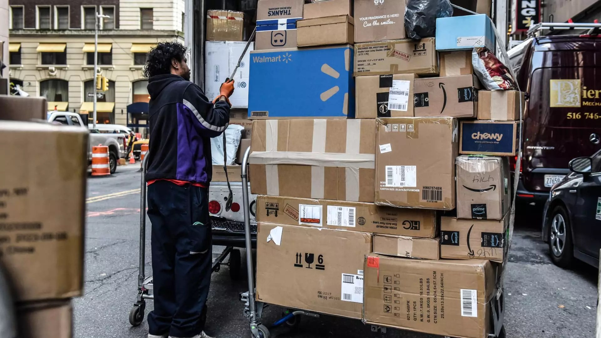 5 Crucial Reasons to Embrace the Closure of the De Minimis Trade Loophole