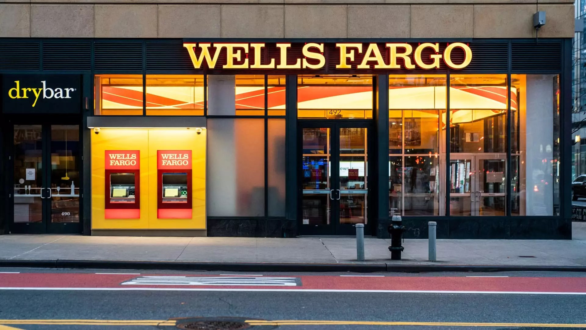 Wells Fargo’s Earnings Plunge: A 6% Drop Sparks Economic Concerns