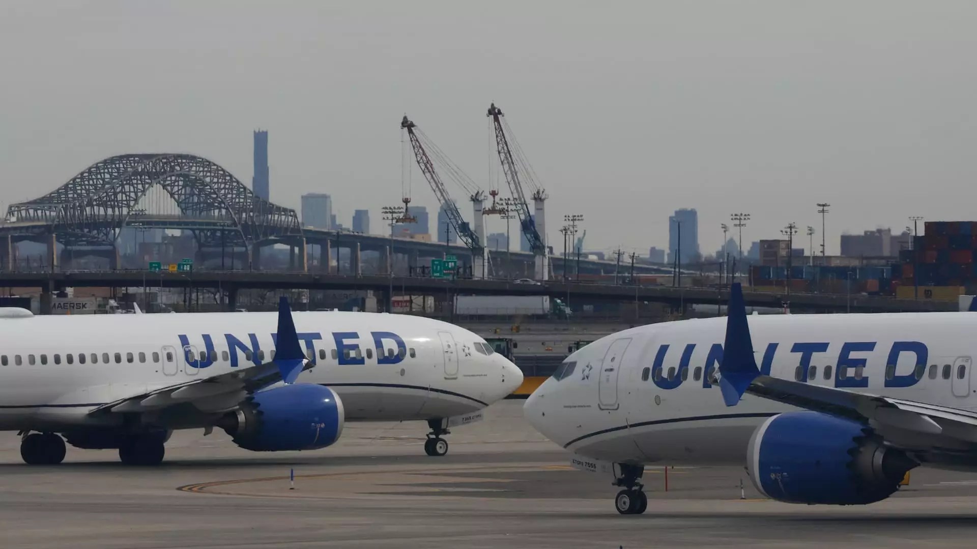 35 Flights Cut: United Airlines Faces Major Turmoil Amidst Staffing Crisis