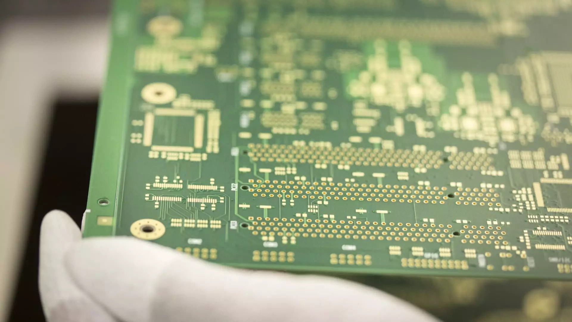 Breaking Boundaries: How U.S. Chip Software Restrictions Aren’t Enough to Halt China’s Rise
