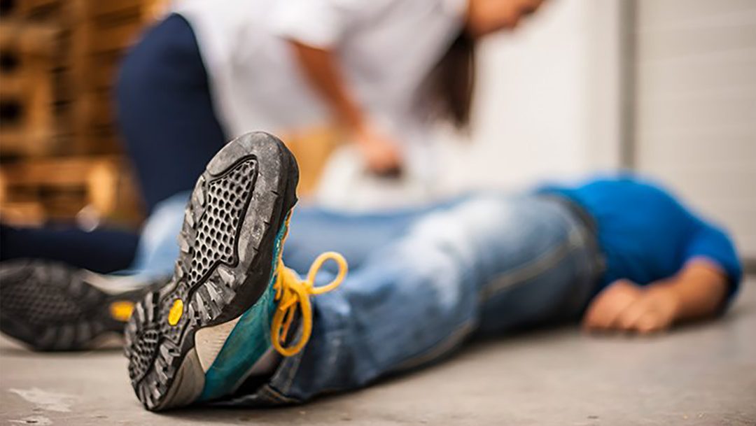 • marcadores secos*• frascos o. Epilepsia 10 Lucruri Pe Care Le PoÈi Face Pentru A Ajuta O PersoanÄ Care DezvoltÄ O CrizÄ EpilepticÄ Ea Md