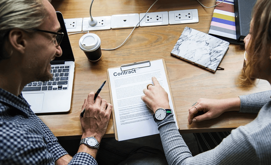 How Contract Processing Call Centers Can Make Life Easier