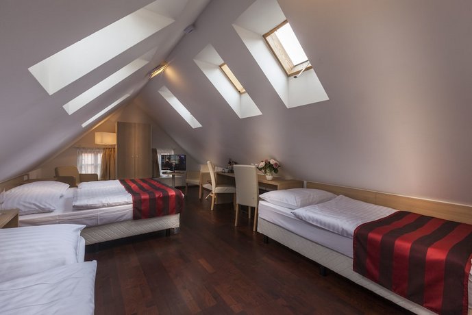 From historic properties to boutique hotels, discover the best places to stay. Little King U Malvaze, Prague - Compare Deals