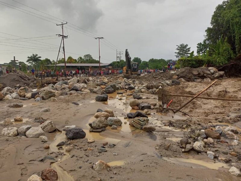 Tres quebradas se desbordaron en Mérida debido a las lluvias de este #29Jun
