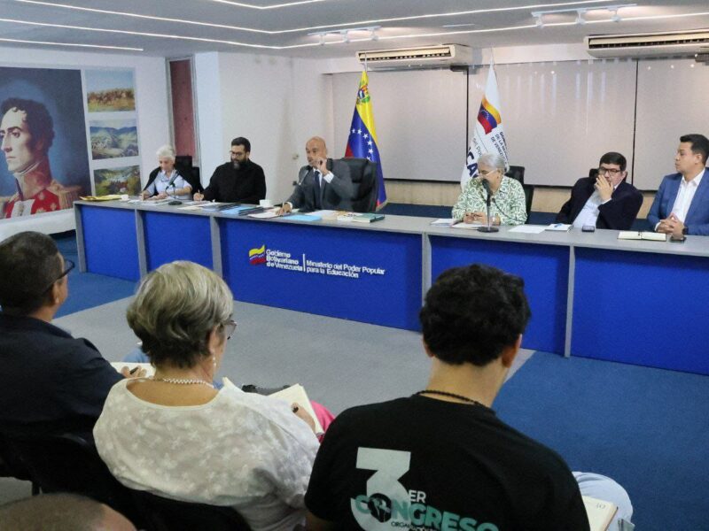 MinEducación comienza debate sobre eliminación de las tareas escolares