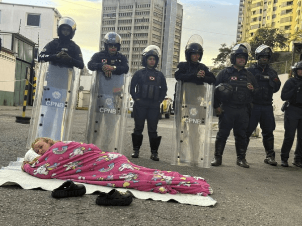 ONG exigen transparencia en cifras de excarcelaciones de presos políticos