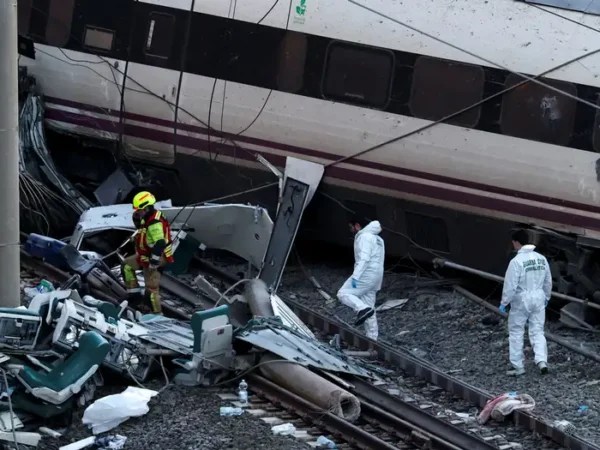 Al menos 39 personas mueren en nueva tragedia ferroviaria en España