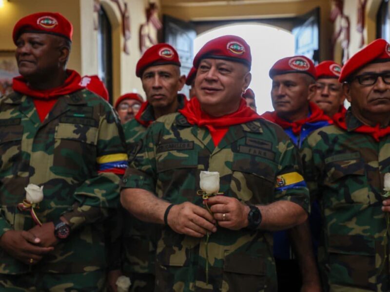 Cabello en acto por el 4-F: pide aprender de la derrota, apoyo a Delcy Rodríguez y habla de decisiones «incómodas»