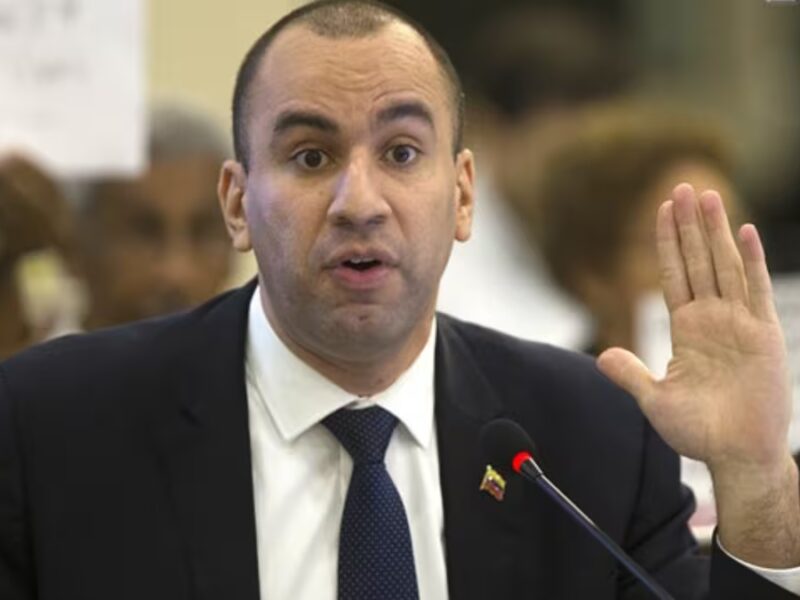 AN designa como fiscal general temporal al abogado Larry Devoe