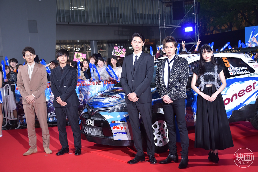 OVER DRIVE 完成披露試写会 OVER DRIVE』北村匠海、新田真剣佑の“ストイック筋肉”に脱帽！ « 映画