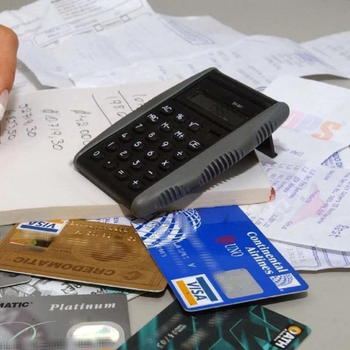 A prisión hombre que simuló muertes de deudos