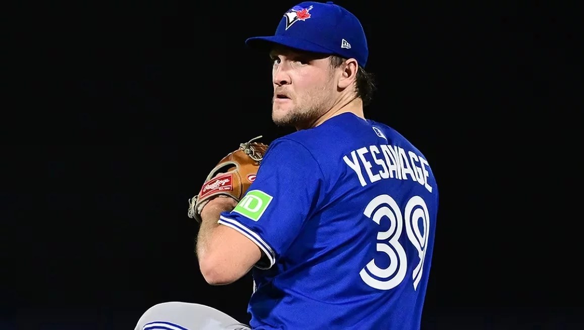 Trey Yesavage hace historia al iniciarse sin permitir hit a los Yankees en postemporada