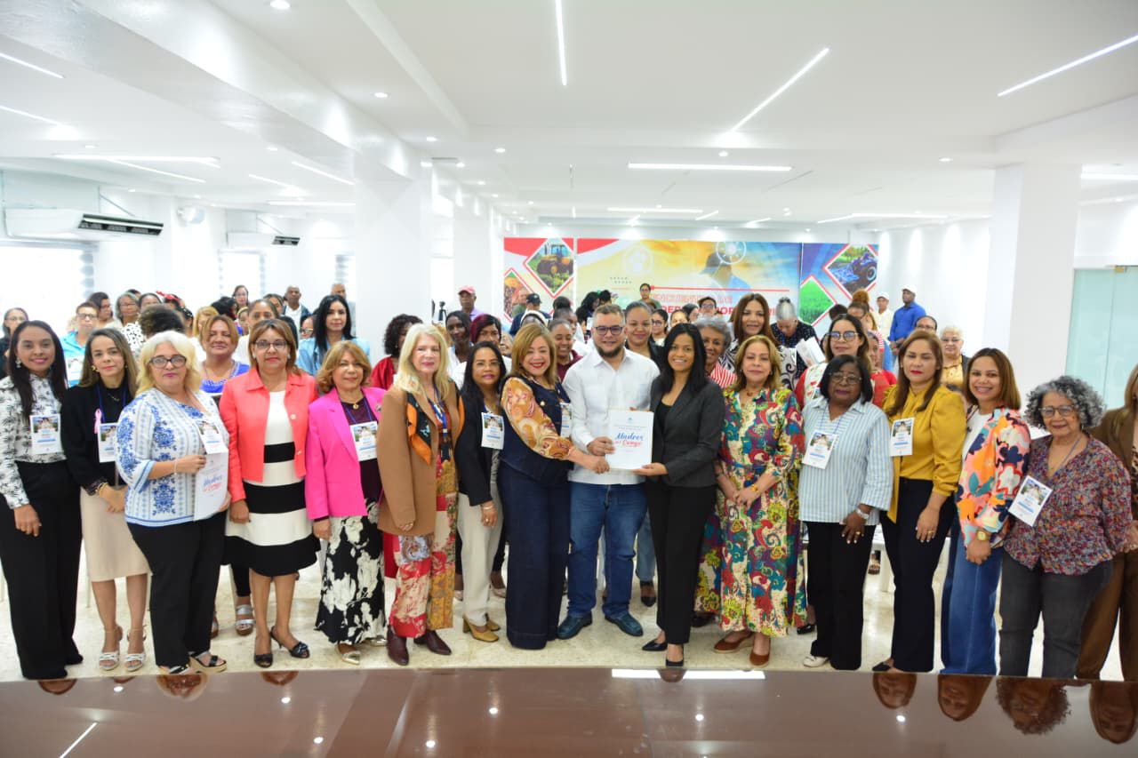 Software Madres del Campo del FEDA beneficia a más de 24 mil mujeres rurales