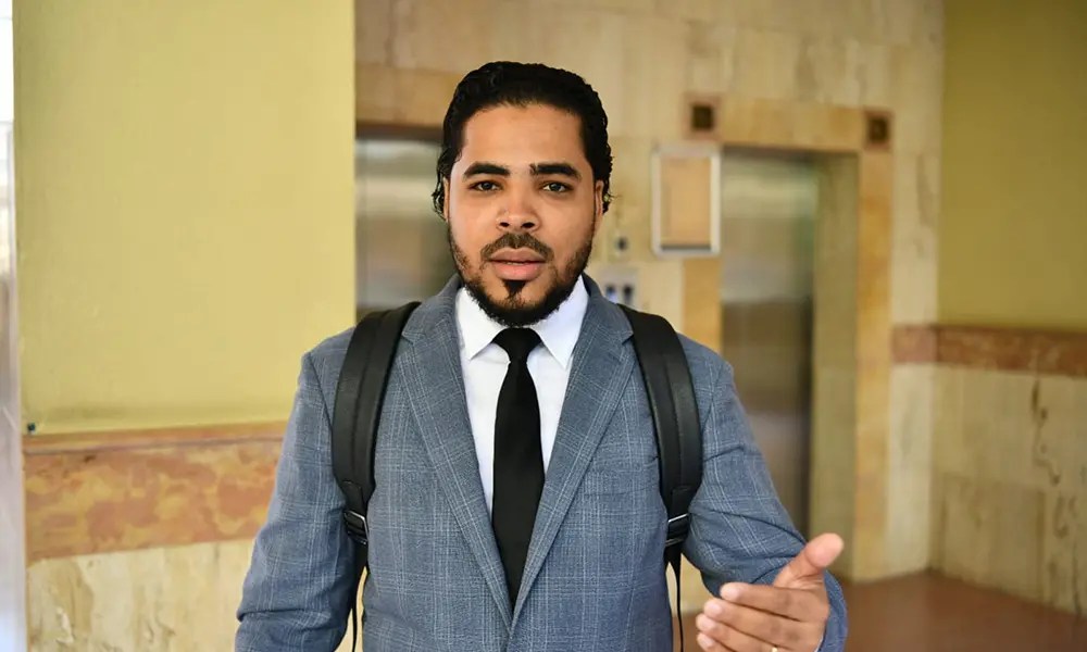 Abogado asegura que videos muestran cómo Stéphora luchó por su vida; audiencia aplazada para mañana