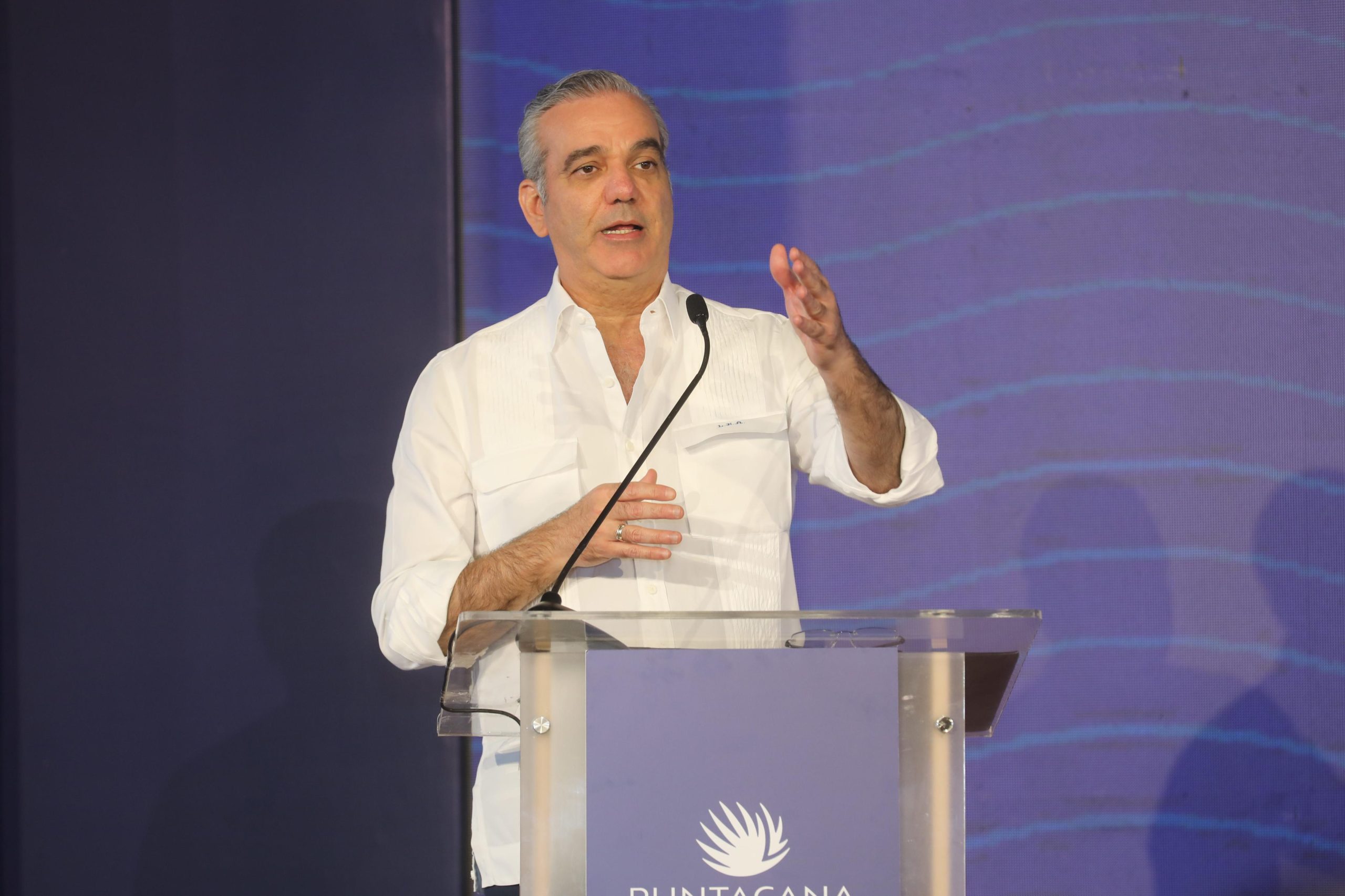 Abinader inicia trabajos de construcción de Hotel Meliá Bergantín Beach en Puerto Plata