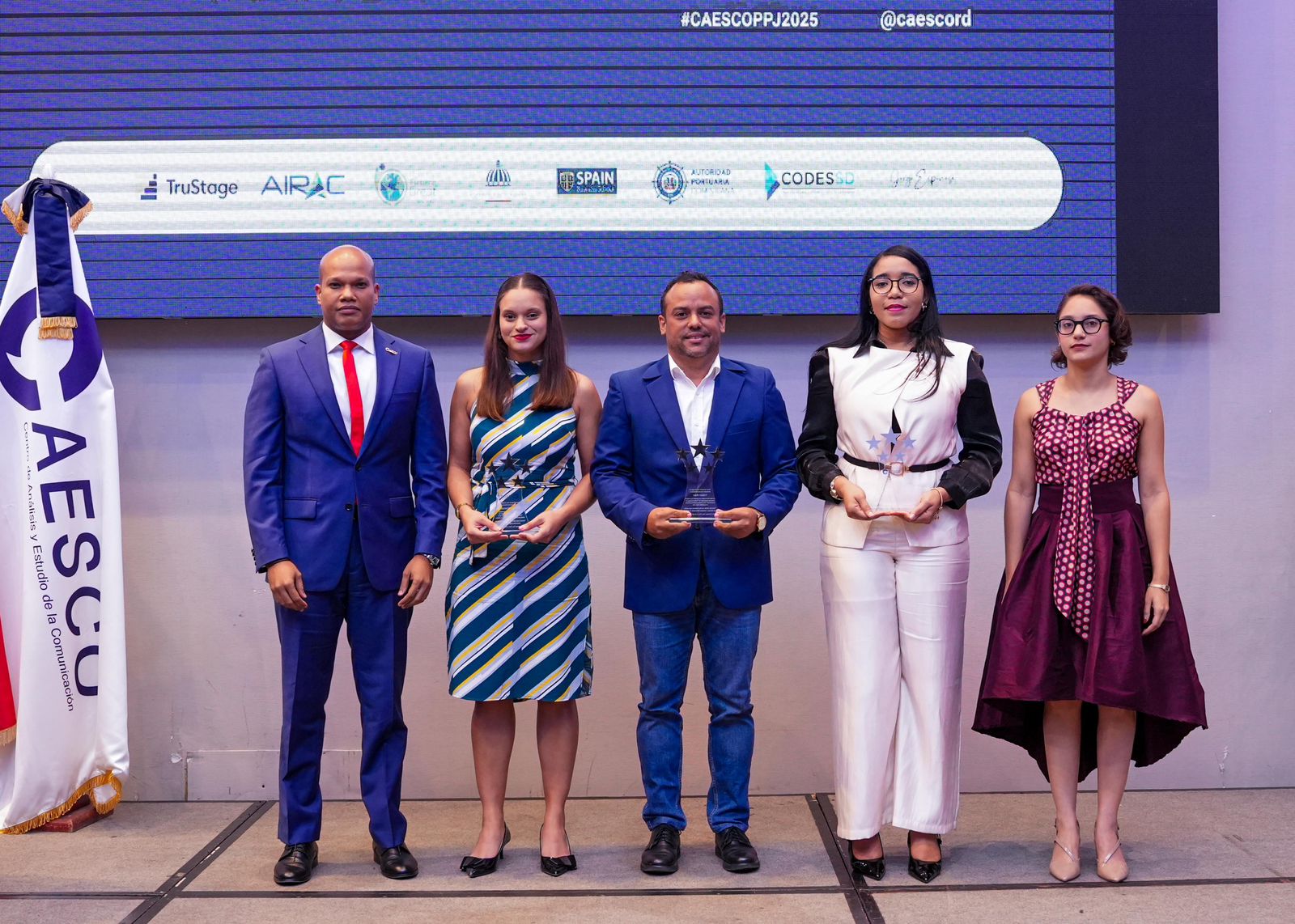 Caesco celebra tercera publicación de los Premios Periodismo de Inexperiencia