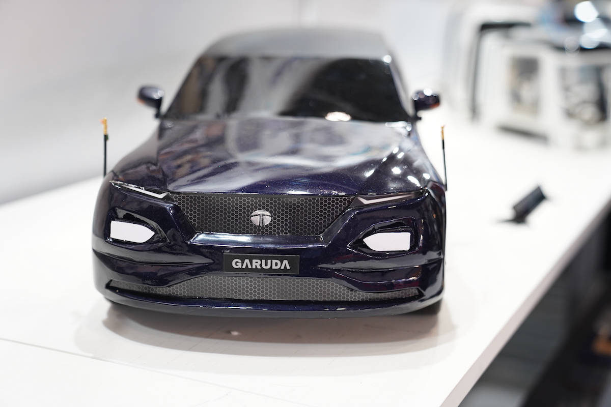 2.63 crore for amg gt. Tata Garuda Presidential Limousine Debuts At Auto Expo