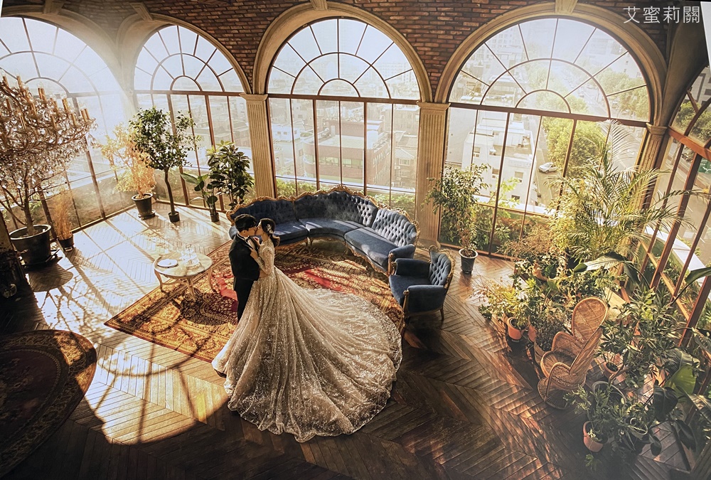 斥資8億韓幣的絕美韓國婚紗攝影棚大公開!人生首次穿1200萬韓幣頂級婚紗好緊張XD