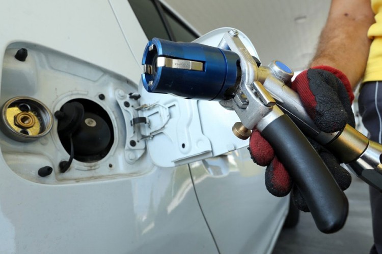 Plin Vec Poskupio Na Pumpama U Rs Ni Cijene Goriva Nece Mirovati Energetika Ba