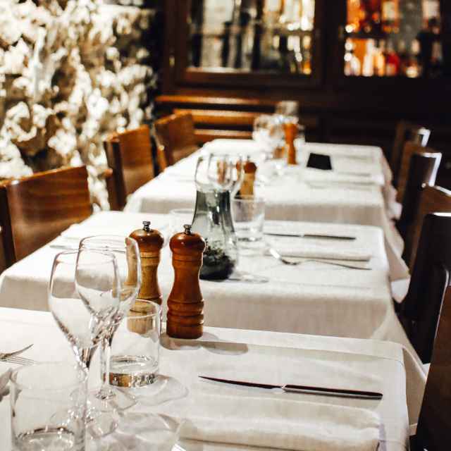 La Côte de Boeuf. 35 Cours d’Estienne d’Orves - Marseille. www.epicuriendusud.com