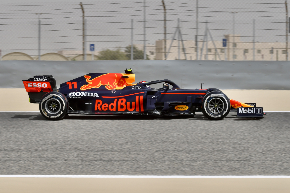 2020 musste die formel 1 später in die neue saison starten: Formel 1 Autos 2021: Vergleich der Anstellwinkel | F1 ...