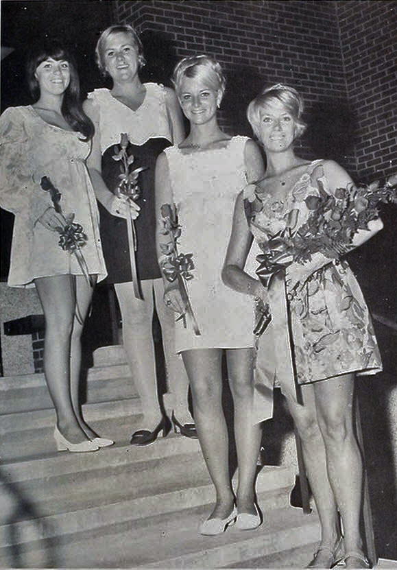 Men's health magazine provides information and tips on men's health, fitness, sex, weight loss, muscle building, bodybuilding, career, style, dating, relationships, nutrition, recipes, and sexual health. Retrospace: Mini Skirt Monday #135: White Shoes