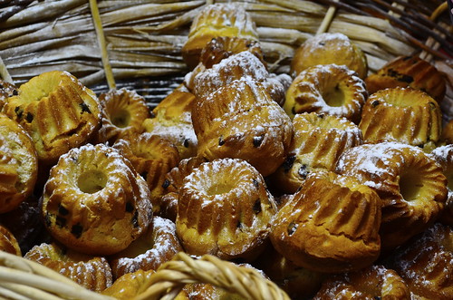 early signs of workaholism