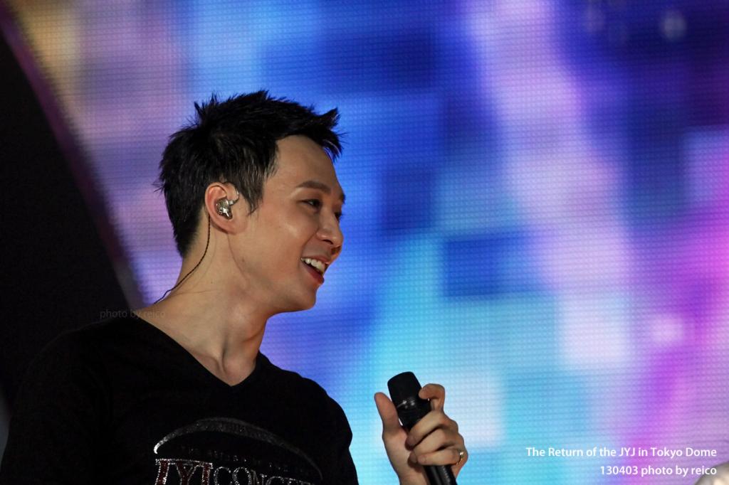 [Download][HQ Pics] 2013 JYJ’s Concert in Tokyo Dome – Part 2 – [W]Shippers