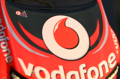 Explore and connect with armchair racer. Scalextric Team Vodafone Holden VE Commodore | Peugeotory