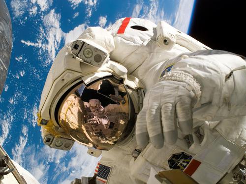 День космонавтики - история праздника. История дня космонавтики Почему 12 апреля считается днем космонавтики