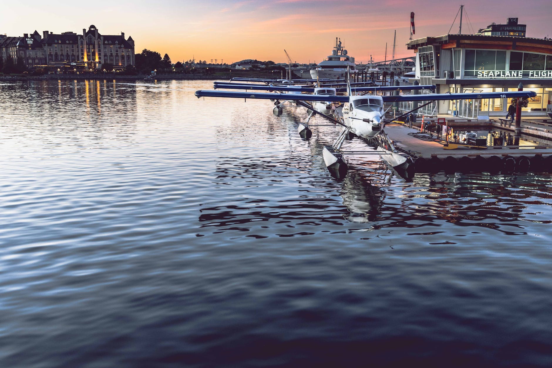 seaplanes