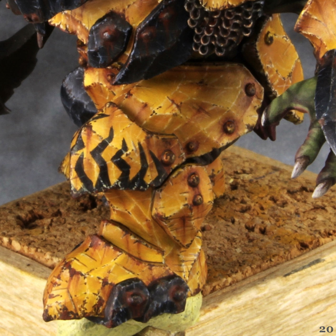 Step by Step Painting & Weathering a Yellow Armour on Orruk Megaboss