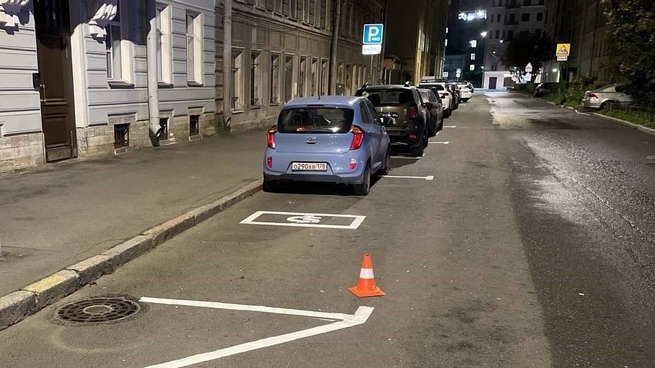 В Петербурге расширят список улиц с платной парковкой В Петербурге расширят список улиц с платной парковкой