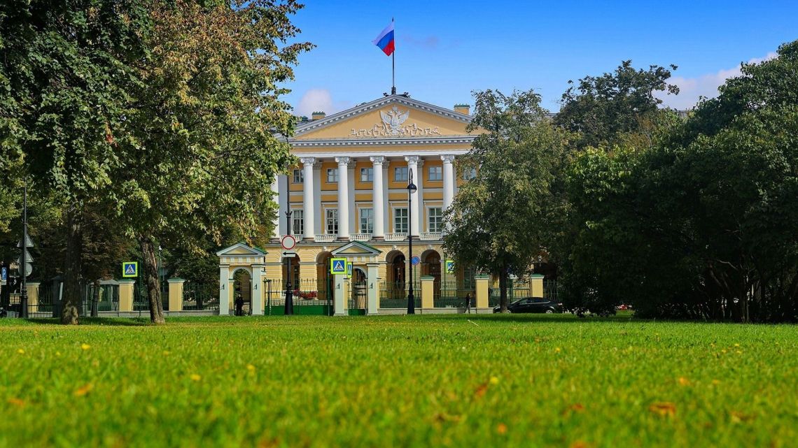Чего ждать от сентября петербуржцам Чего ждать от сентября петербуржцам