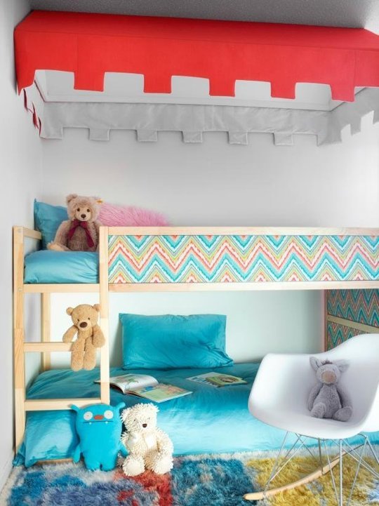 Transformer le lit IKEA Kura : 15 IKEA Hack - Blog déco ClemATC