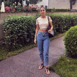 Although boyfriend jeans can be full length, . Lebih Suka Yang Mana Boyfriend Jeans Girlfriend Jeans Atau Mom Jeans