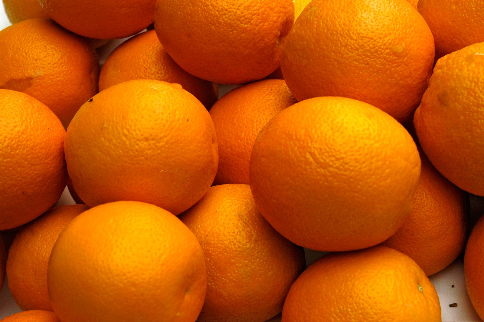 People often enjoy eating them sliced or juicing them for a breakfast beverage. 7 Unglaubliche Vorteile Des Essens Einer Orange Jeden Tag Fitolympia
