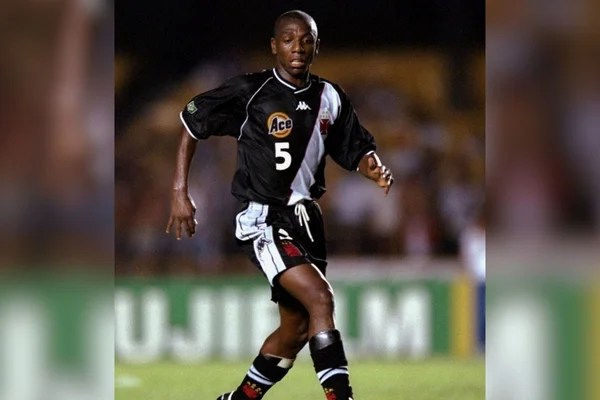 Adversários em jogo no DF, Vasco e Palmeiras compartilham ídolos